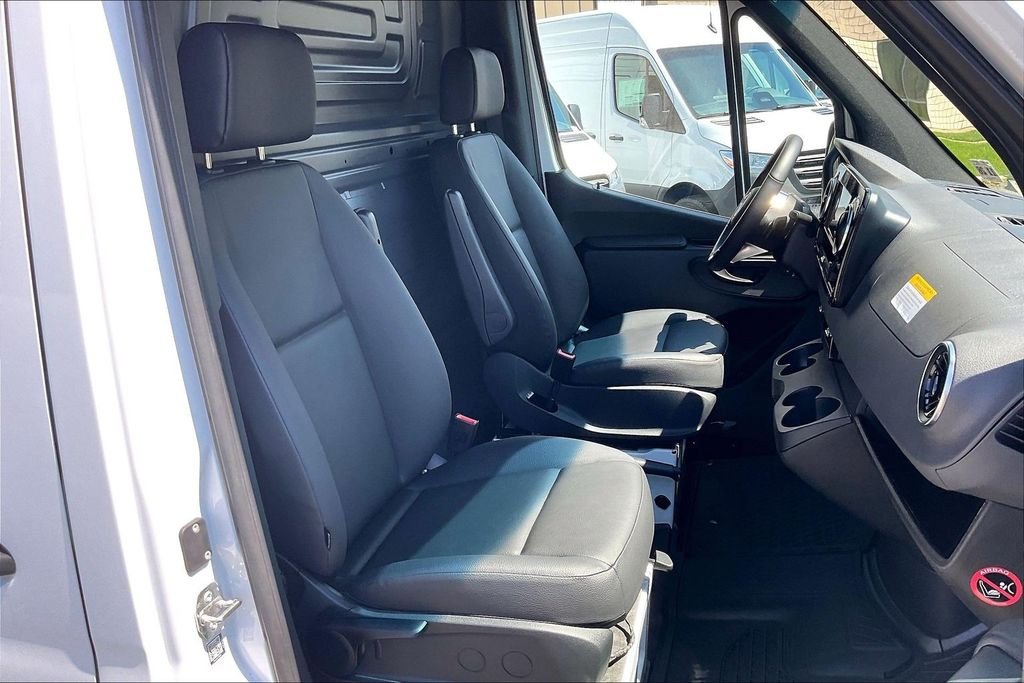 2026 Mercedes-Benz Sprinter Cargo Van Base - Photo 6