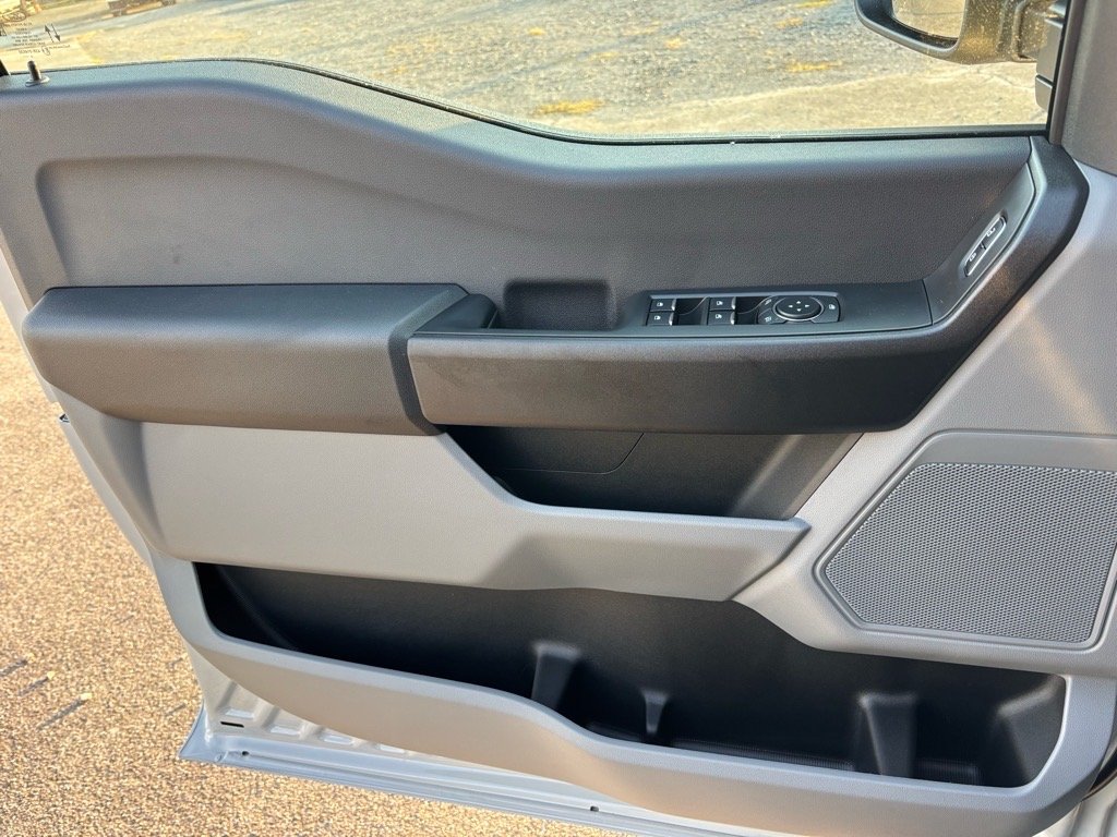 2026 Ford F-350 Super Duty Chassis Cab XL - Photo 7