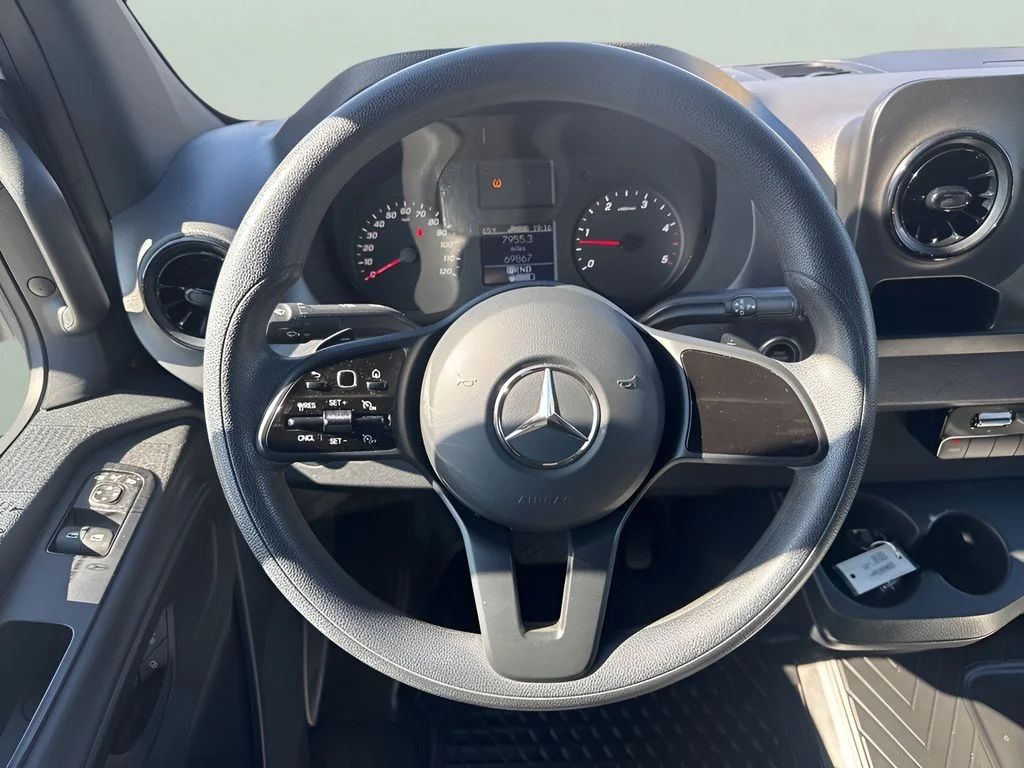 Used 2022 White Mercedes-Benz Passenger 144 WB image 12