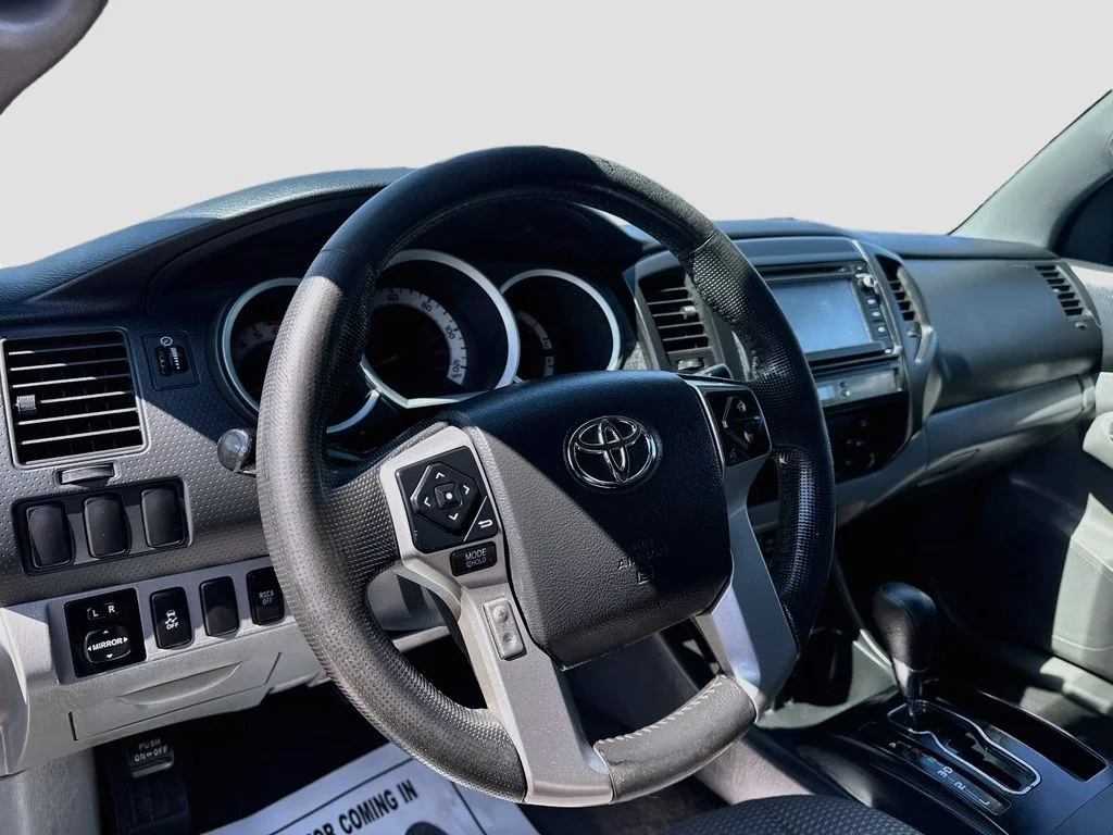 Used 2014 Silver Toyota Base image 9