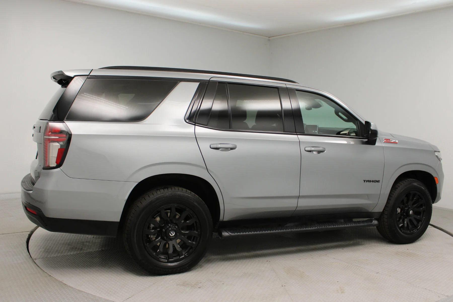 Used 2023 Sterling Gray Metallic Chevrolet 4WD Z71 image 11