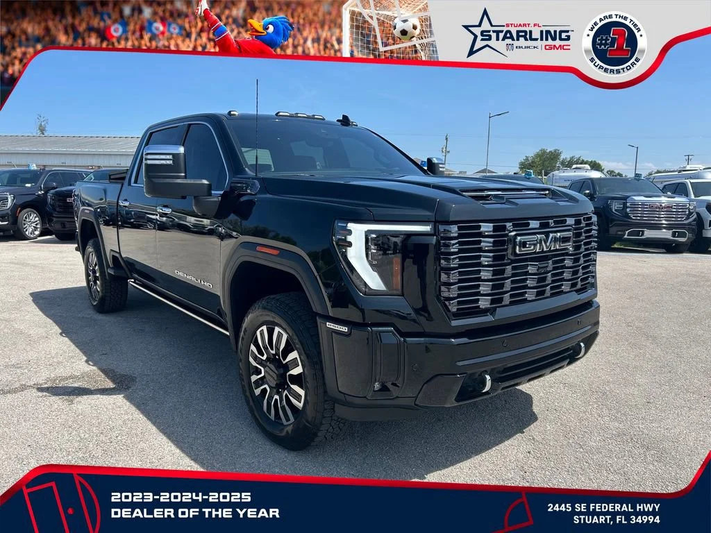 Used 2025 Onyx Black GMC Denali Ultimate image 3
