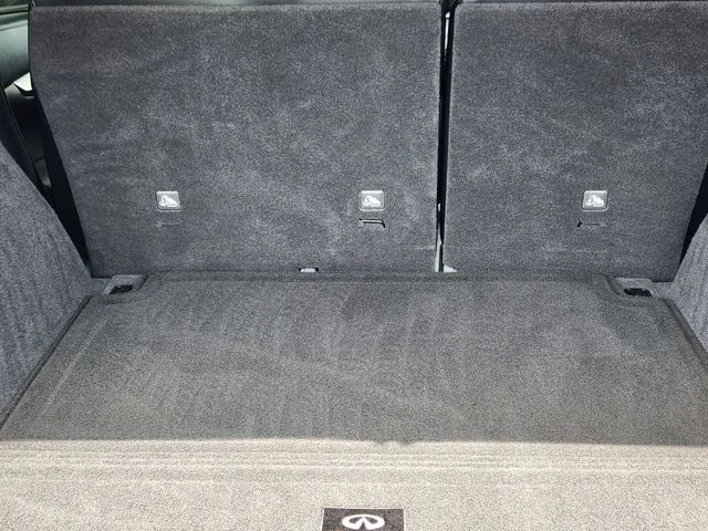 Certified Used 2021 Majestic INFINITI LUXE image 25