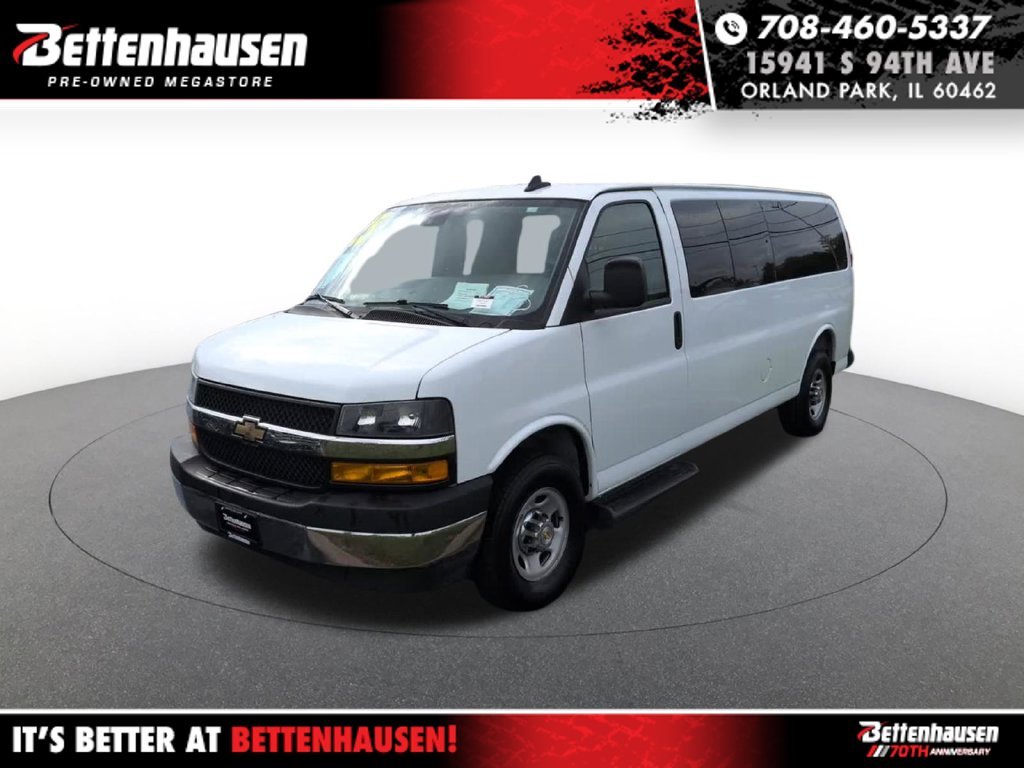 2025 Chevrolet Express Passenger LT