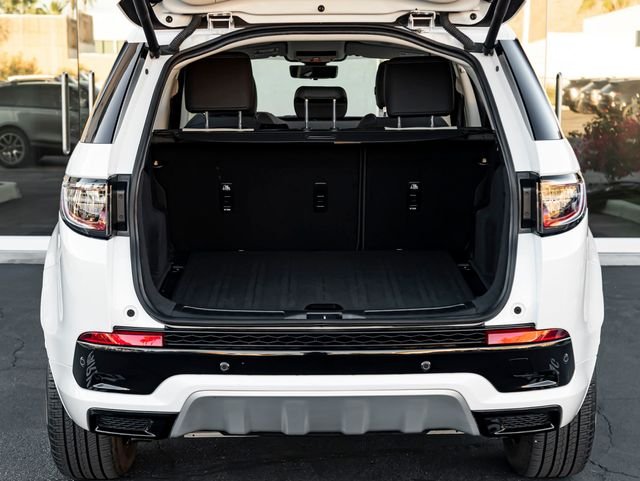Used 2024 Ostuni Pearl White Land Rover S image 25