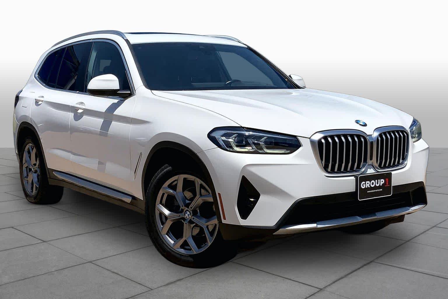 Used 2022 Alpine White BMW xDrive30i image 3