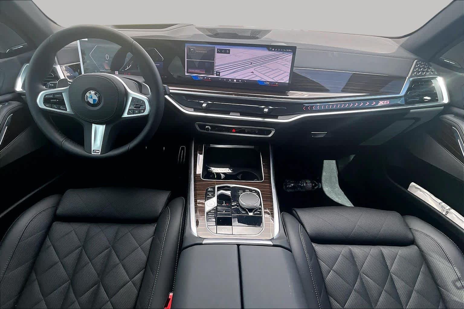 Used 2026 Dravit Grey Metallic BMW sDrive40i image 29