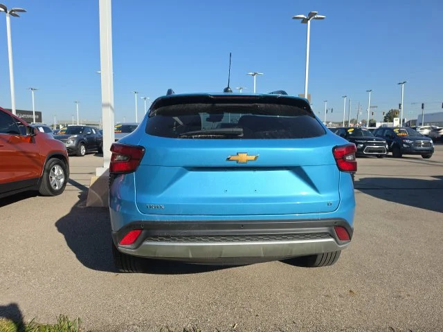 Used 2025 Marina Blue Chevrolet LT image 3