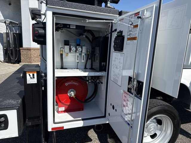 New 2026 White RAM Tradesman image 12