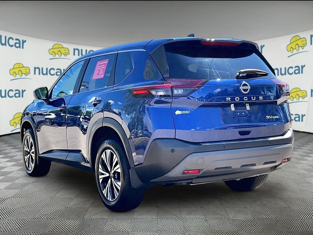 Used 2023 Blue Nissan SV image 4