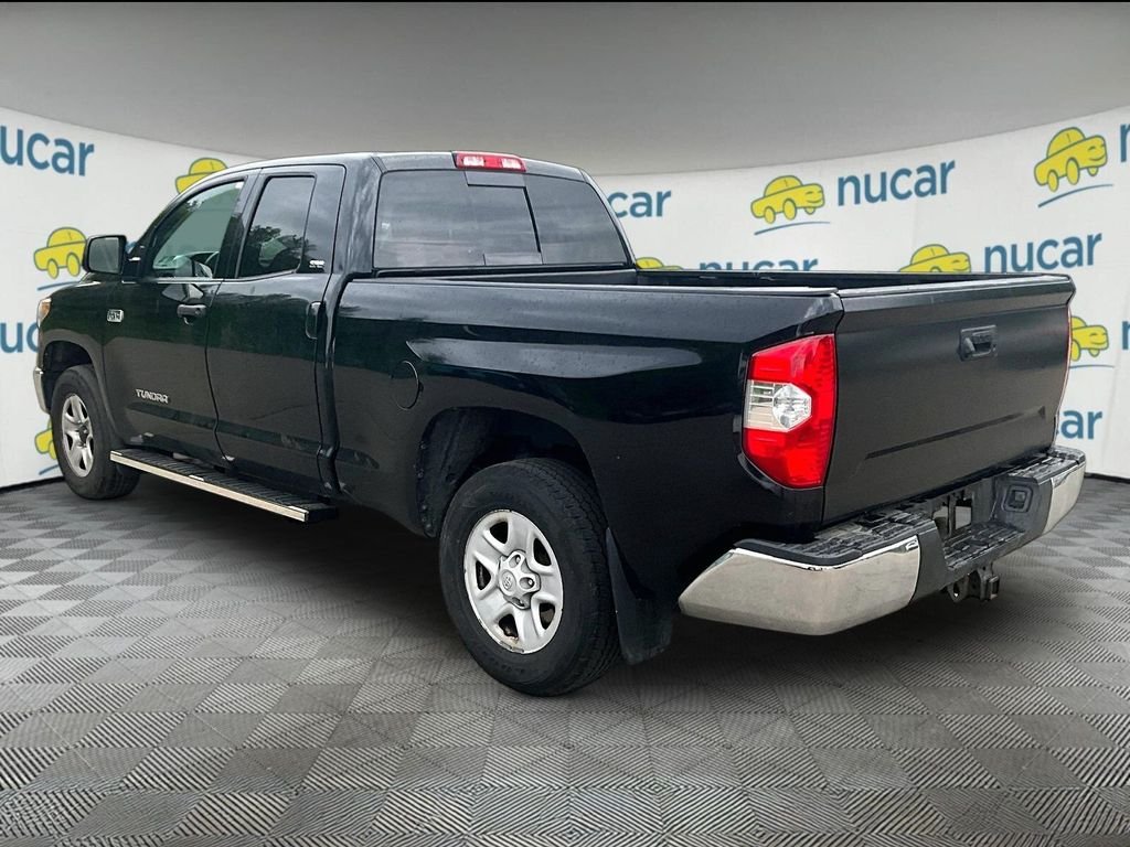 Certified Used 2018 Black Toyota SR5 image 5