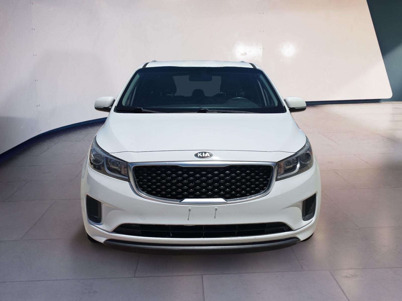 2016 Kia Sedona LX - Photo 8