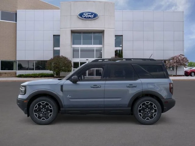 New 2025 Azure Gray Metallic Ford Outer Banks image 3