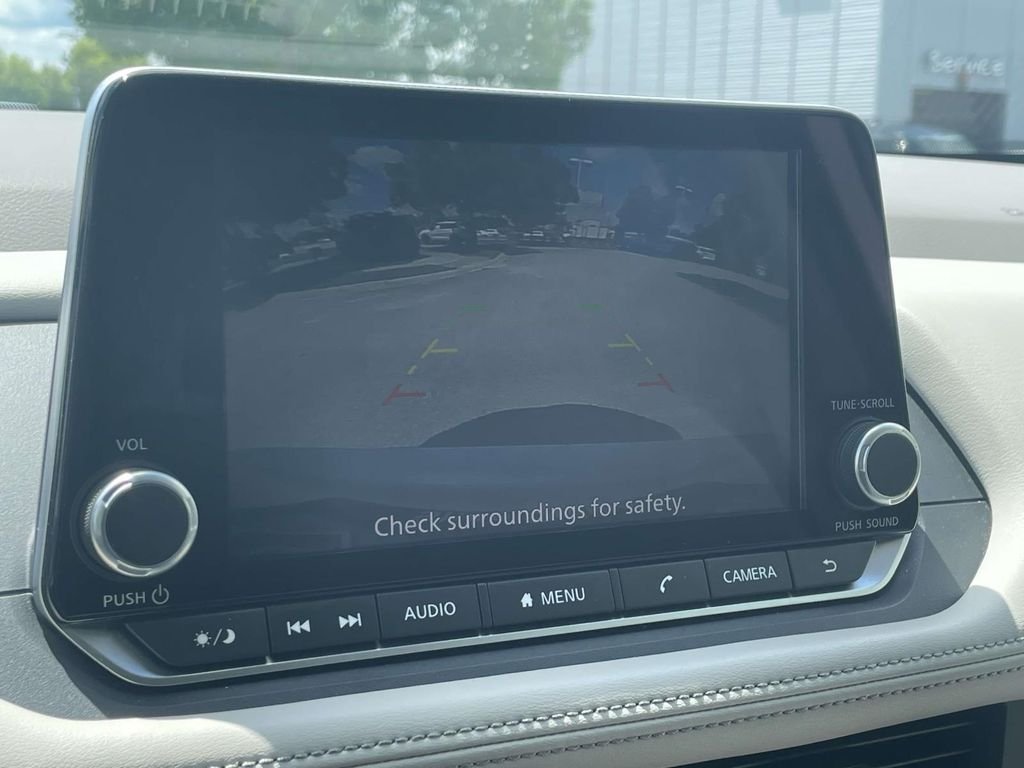 2025 Nissan Rogue SV - Photo 27