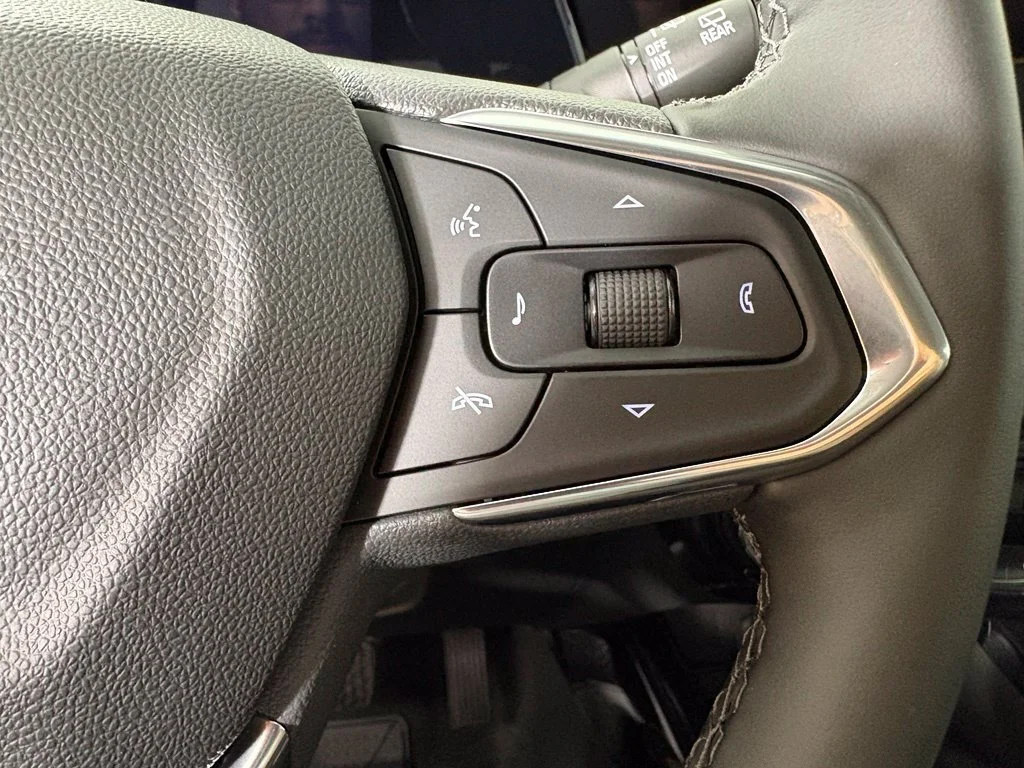 New 2026 Cacti Green Chevrolet ACTIV image 29