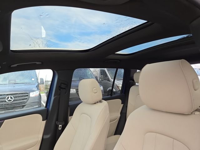New 2026 Starling Blue Metallic Mercedes-Benz GLB250 image 27