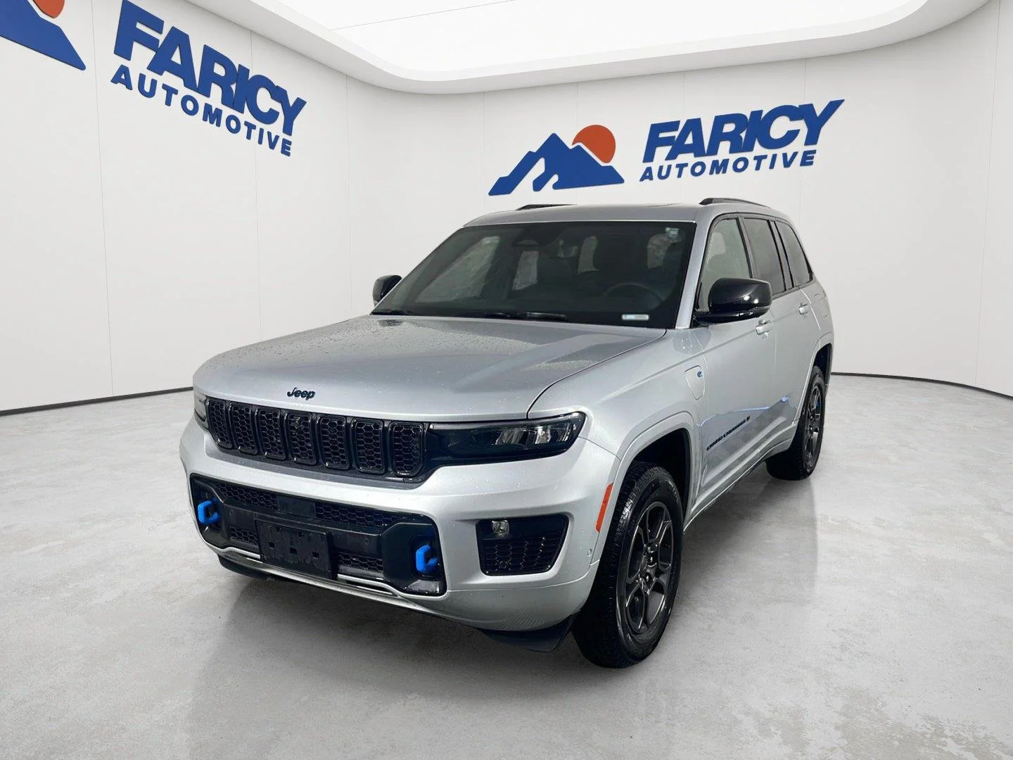 Used 2024 Silver Zynith Jeep Anniversary Edition image 2