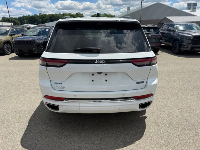 Used 2023 White Jeep Overland 4xe image 7
