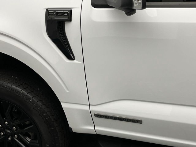 Used 2024 Oxford White Ford XLT image 37