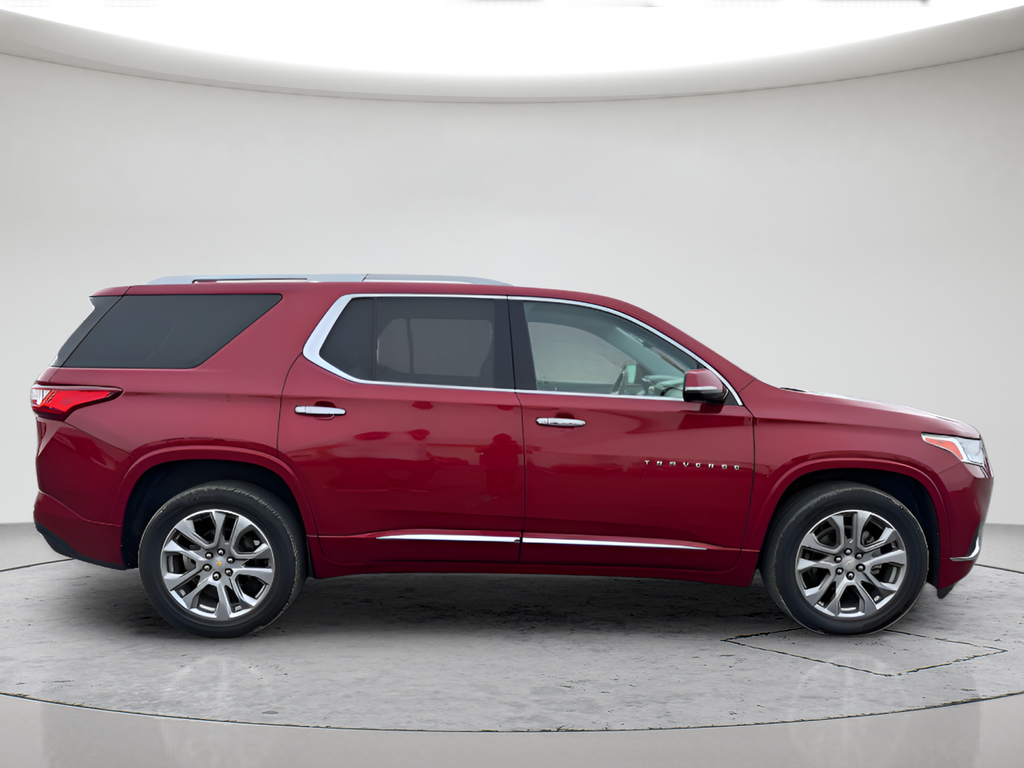 Used 2018 Red Chevrolet Premier image 4