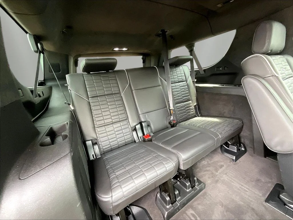 2023 Cadillac Escalade ESV V-Sport - Photo 22