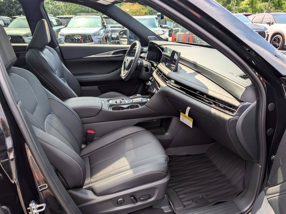 New 2027 Mineral Black INFINITI SPORT image 21