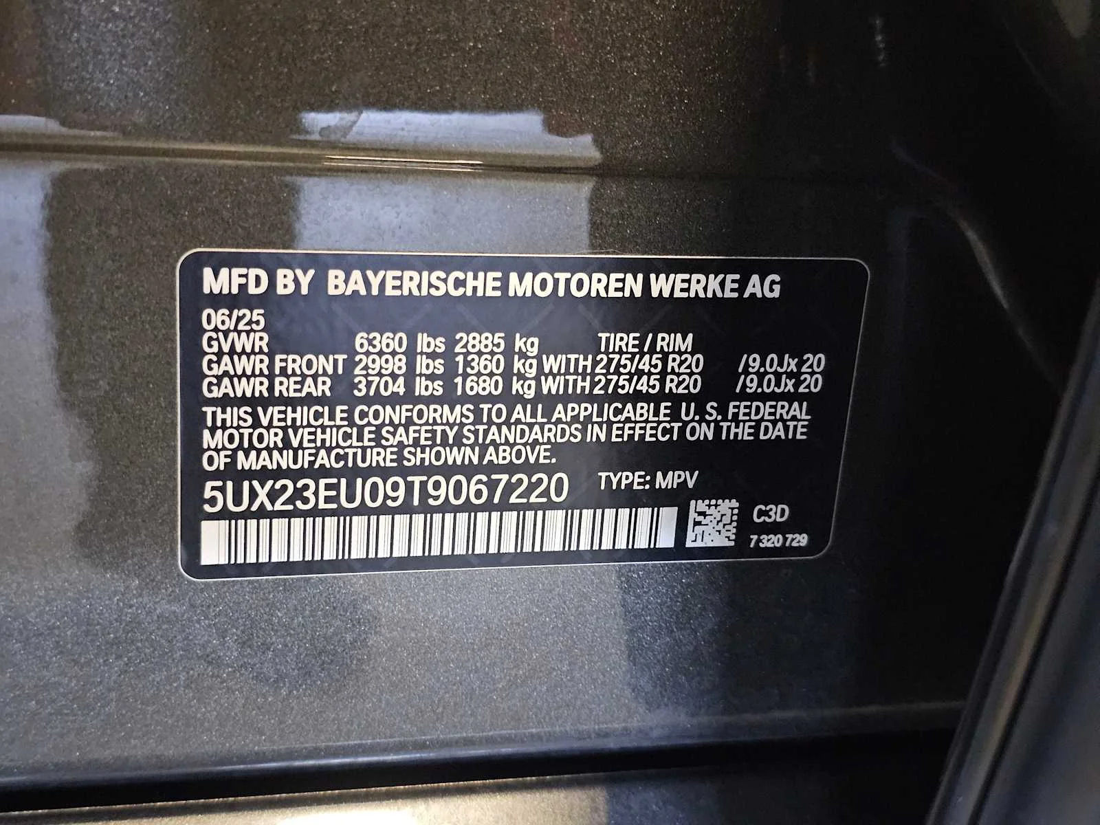 Certified Used 2026 Manhattan Green Metallic BMW xDrive40i image 34