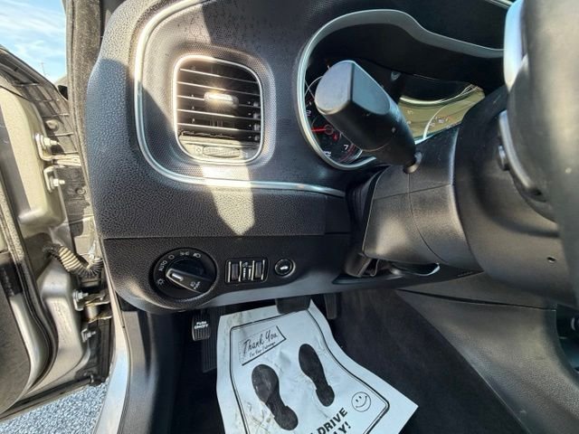 Used 2015 Silver Dodge R/T image 17