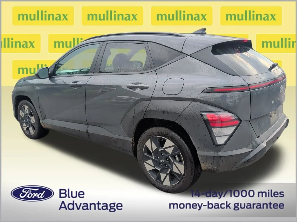 Used 2025 Gray Hyundai SEL image 3