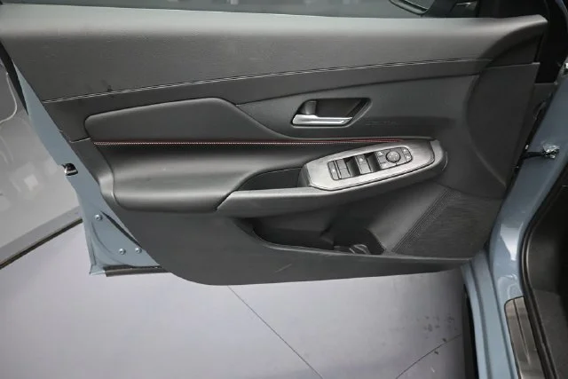 New 2027 Gray Nissan SR image 9
