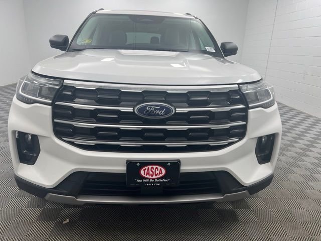 New 2026 Star White Metallic Tri-Coat Ford Active image 3