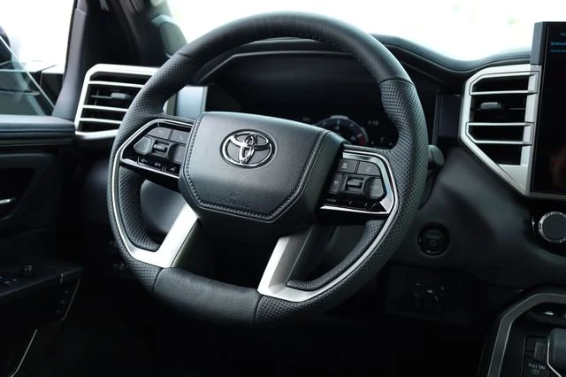 2026 Toyota Sequoia Platinum - Photo 31