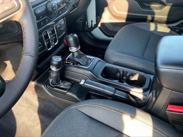 Used 2024 Gray Jeep Sport S image 16