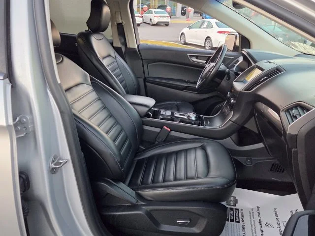Used 2019 Silver Ford SEL image 17