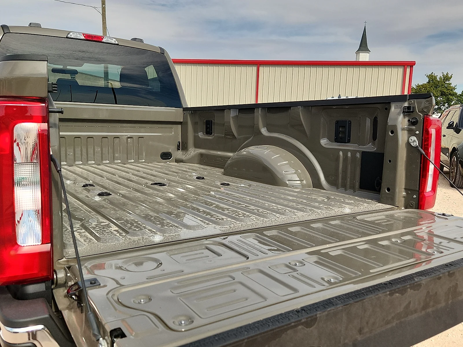 New 2027 Marsh Gray Metallic Ford XLT image 12