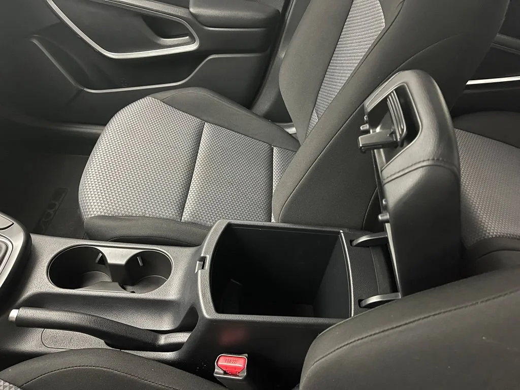 Used 2022  Kia LX image 27