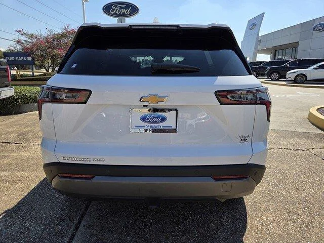 Used 2026 Summit White Chevrolet AWD LT image 4