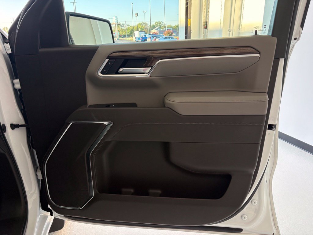 2025 Chevrolet Silverado 1500 LT - Photo 39