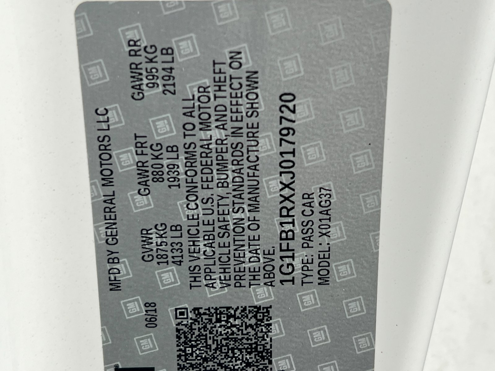 Used 2018 SUMMIT WHITE Chevrolet 1LT image 27