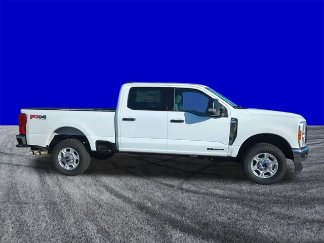 New 2026 Oxford White Ford F-350® XLT image 3