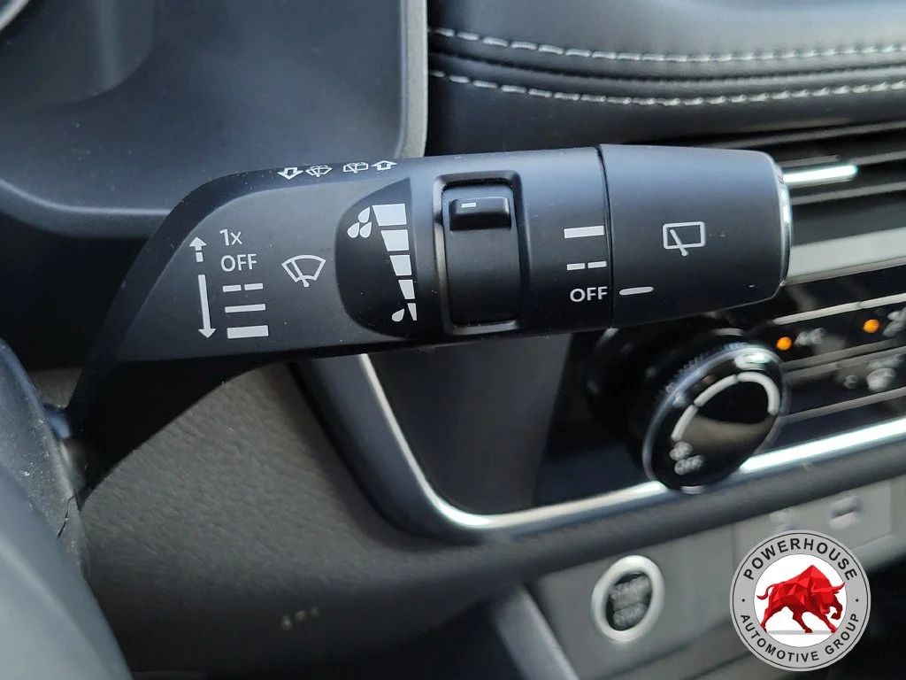 Used 2023 White Nissan S image 30