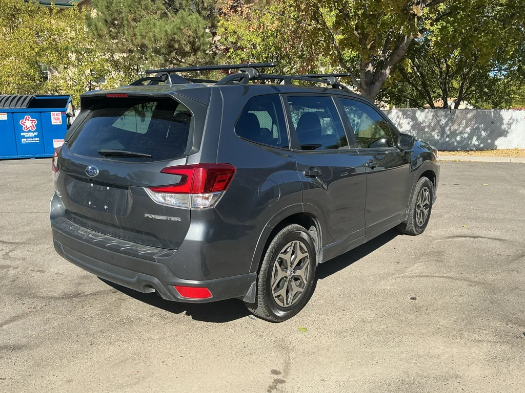Used 2023 Magnetite Gray Metallic Subaru Premium image 2