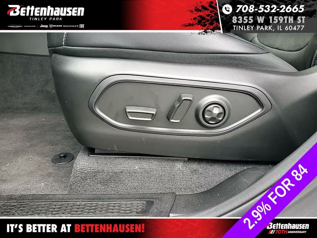 New 2026 Baltic Gray Metallic Clear-Coat Exterior Paint Jeep Altitude image 14