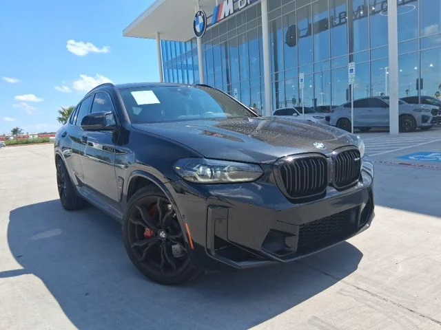 2024 BMW X4 M -'s photo