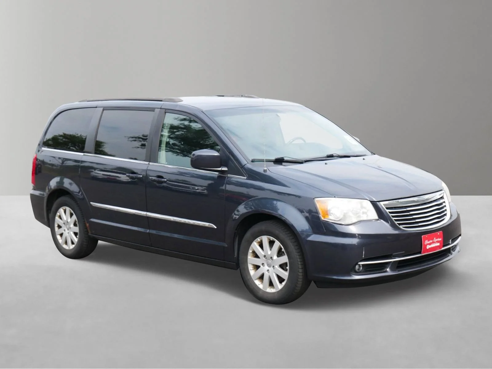 Used 2014 Chrysler Town & Country Touring with VIN 2C4RC1BG3ER468378 for sale in White Bear Lake, MN