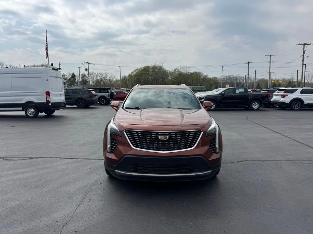 Used 2019 Cadillac XT4 Premium Luxury with VIN 1GYFZDR47KF159556 for sale in Vicksburg, MI