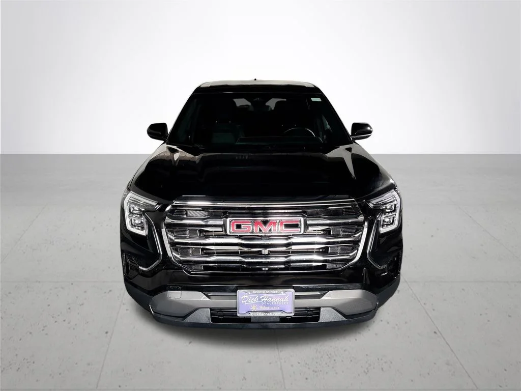 Used 2025 Black GMC Elevation image 3