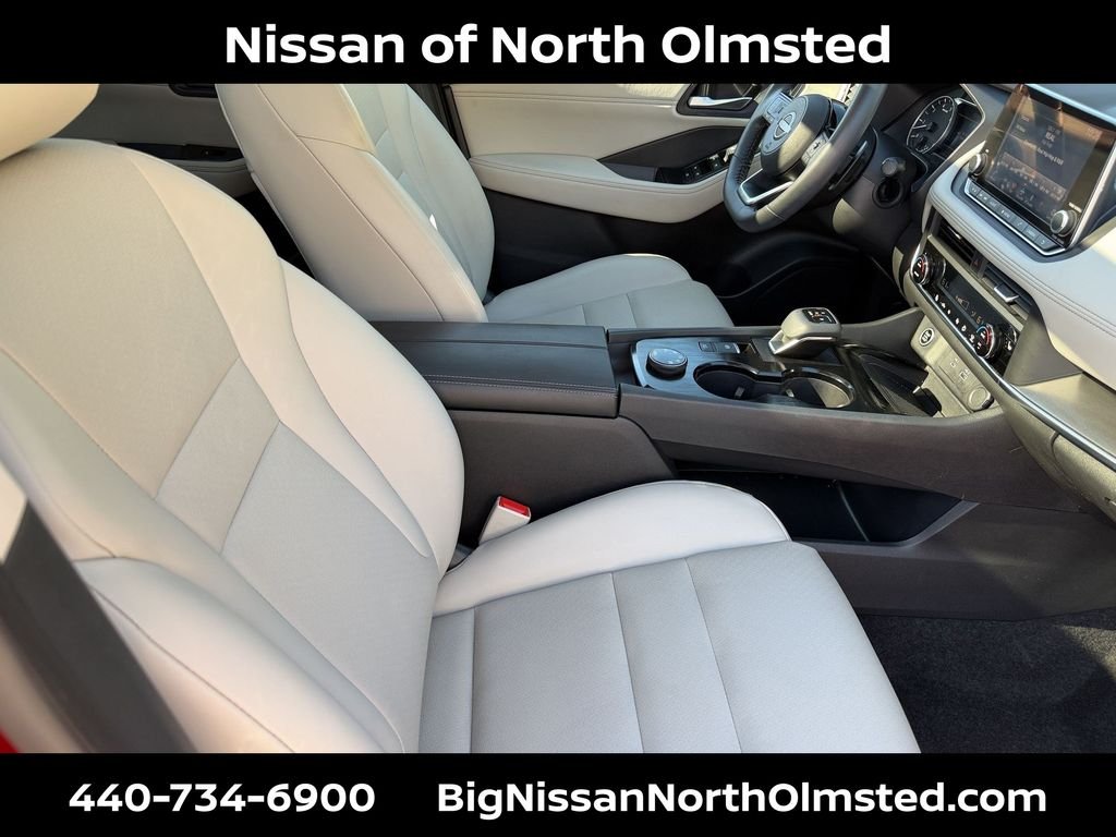 Certified Used 2023 Scarlet Nissan SV image 26