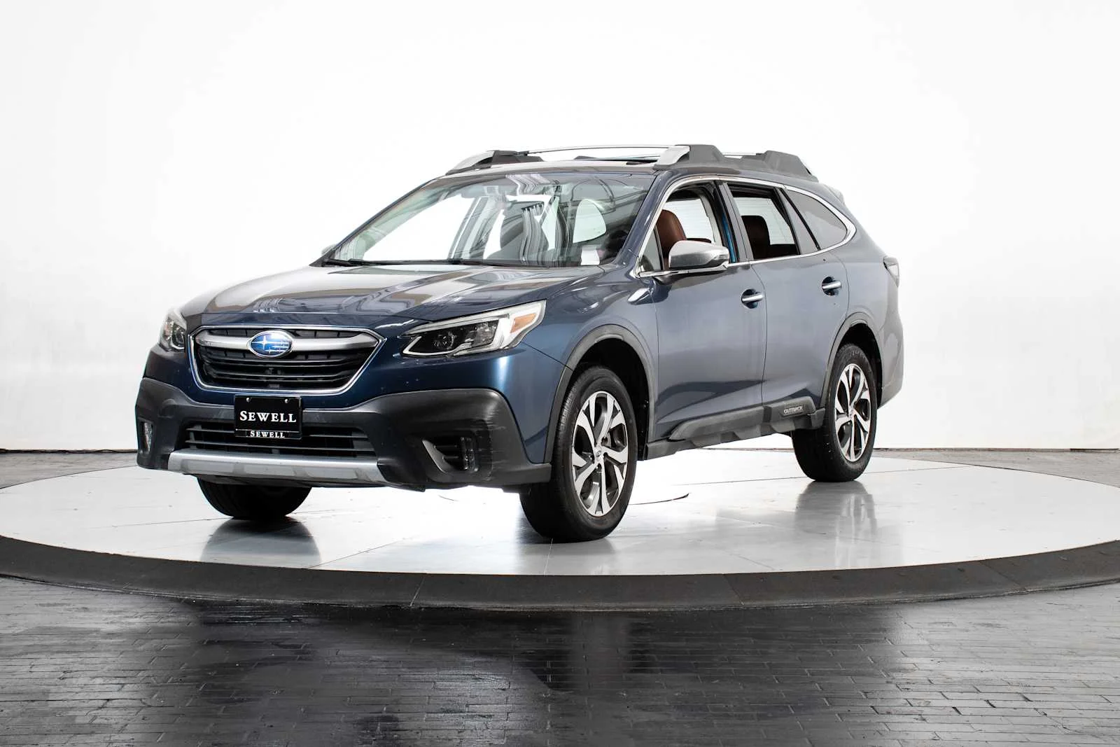2020 Subaru Outback Touring's photo