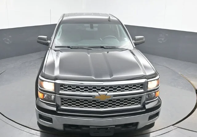 Used 2015 Black Chevrolet LT image 31